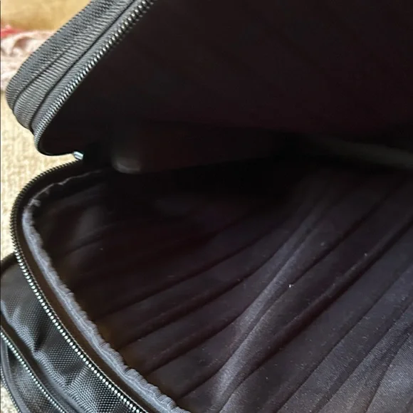 TUMI Alpha briefcase - Picture 8 of 16